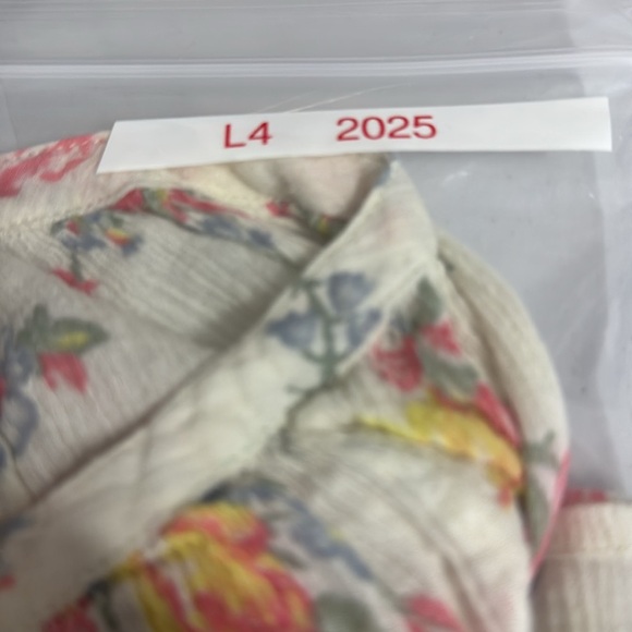 Chaps Cream 3/4 Sleeve Lighweight Boho Relaxed Buttoned Floral Pullover Blouse - Picture 9 of 9